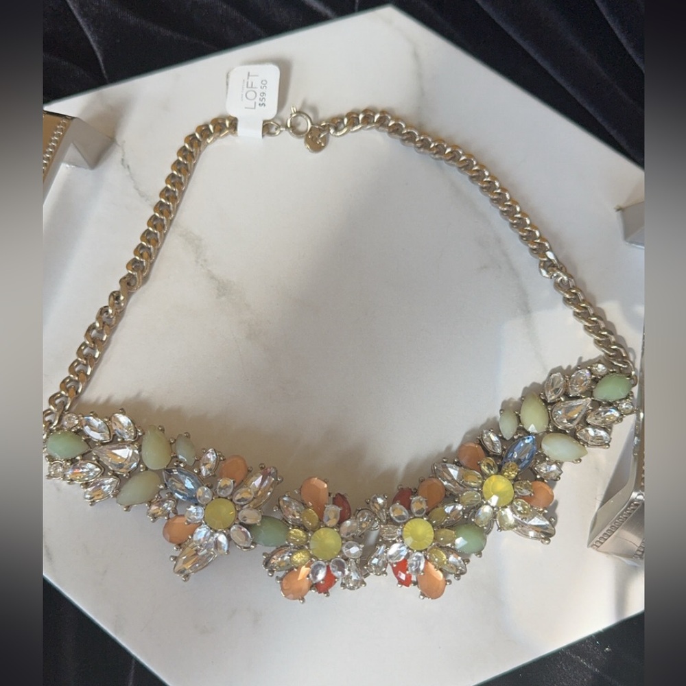 Ann Taylor LOFT multicolored necklace